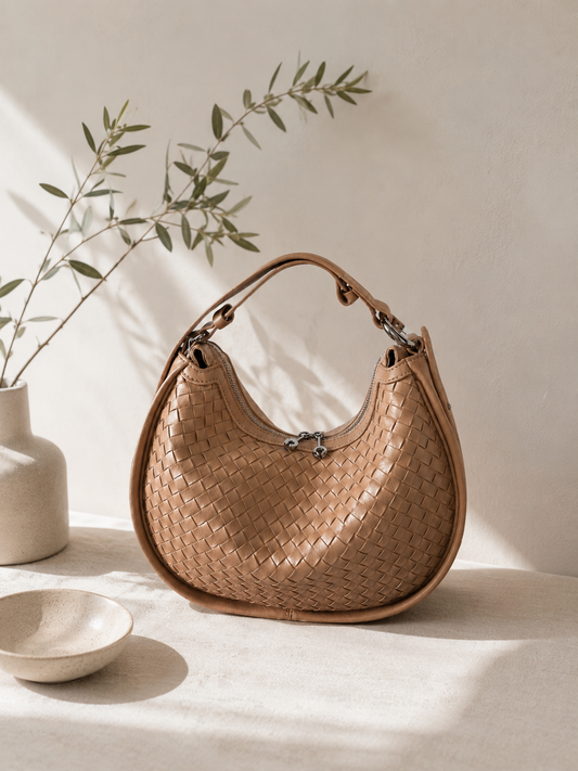 Braided Léora Bag – Stylish half-moon bag