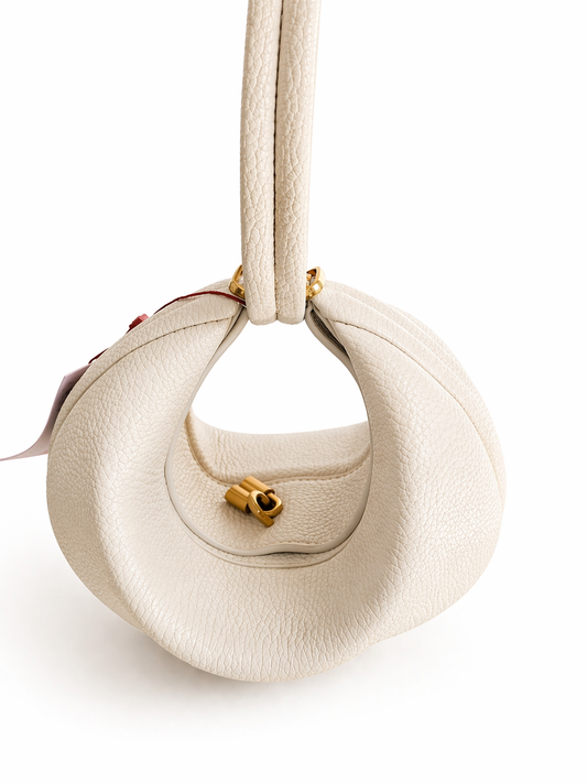 Lunéra Bag – Chic Minimalist Half-Moon