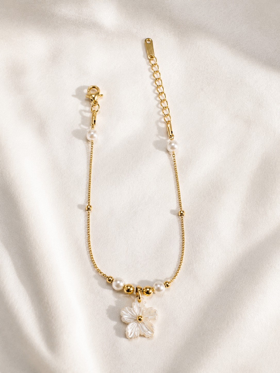FLEUR D’AURORE – Bracelet fleur doré
