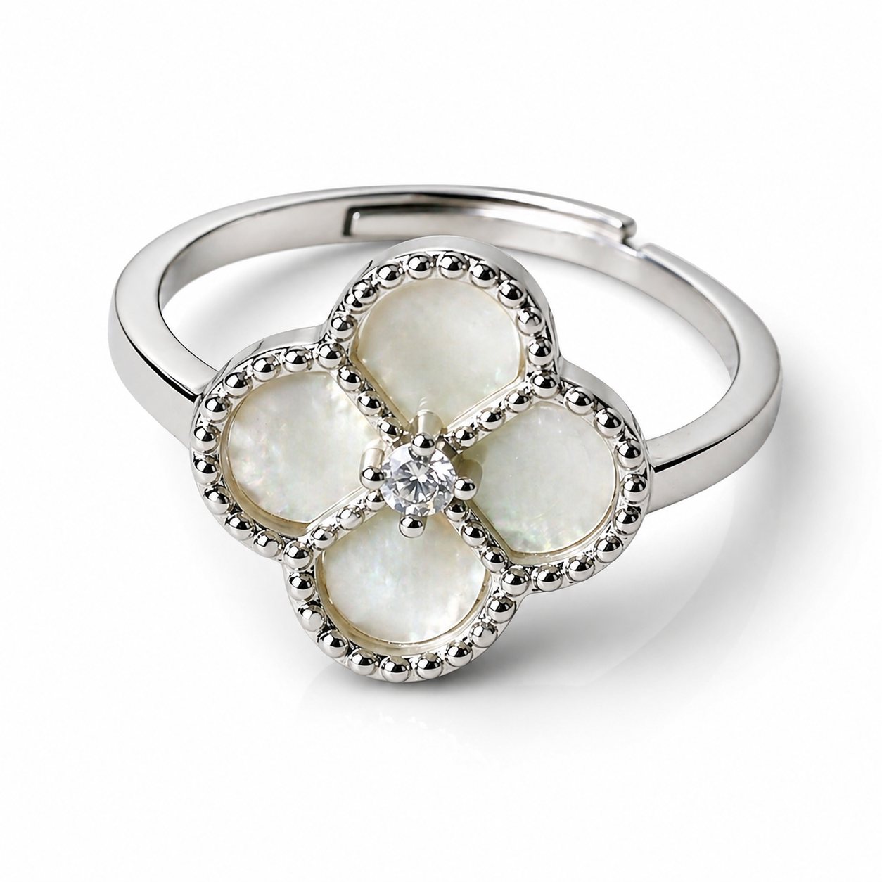 FLORA PERLA – Pearly flower ring