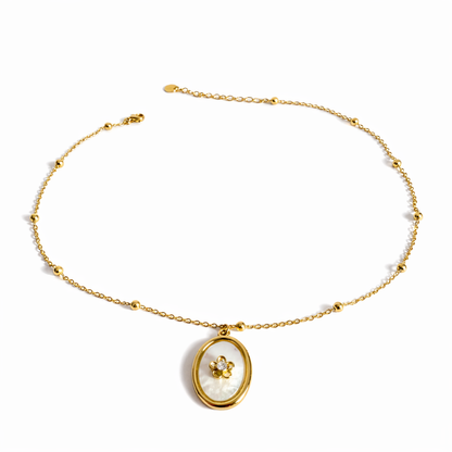 ALMA – Collier fleur nacrée