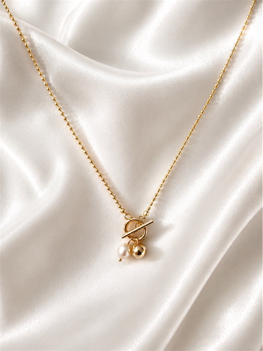 Maéline Pearl Necklace
