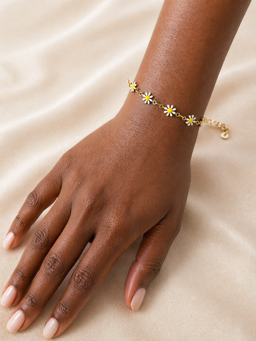 Golden Daisies Bracelet – Elegant flower bracelet