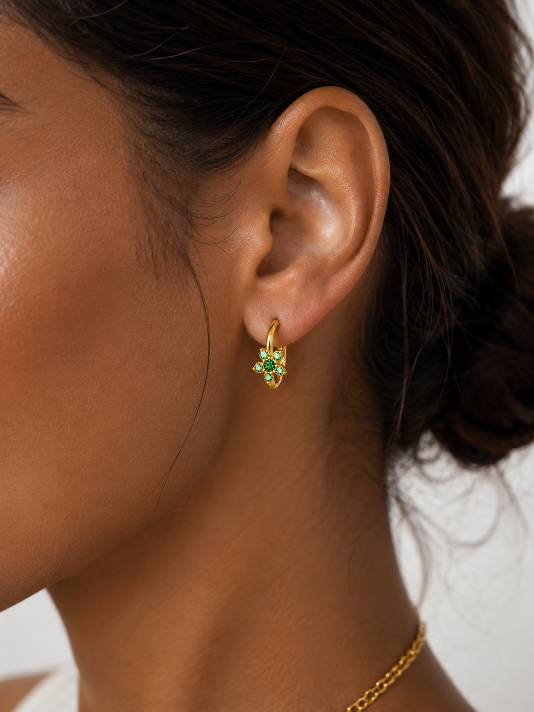 Lyséa Hoops – Flowered Creole Earrings