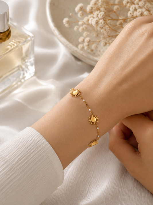 Aurys — Delicate Golden Sun Bracelet