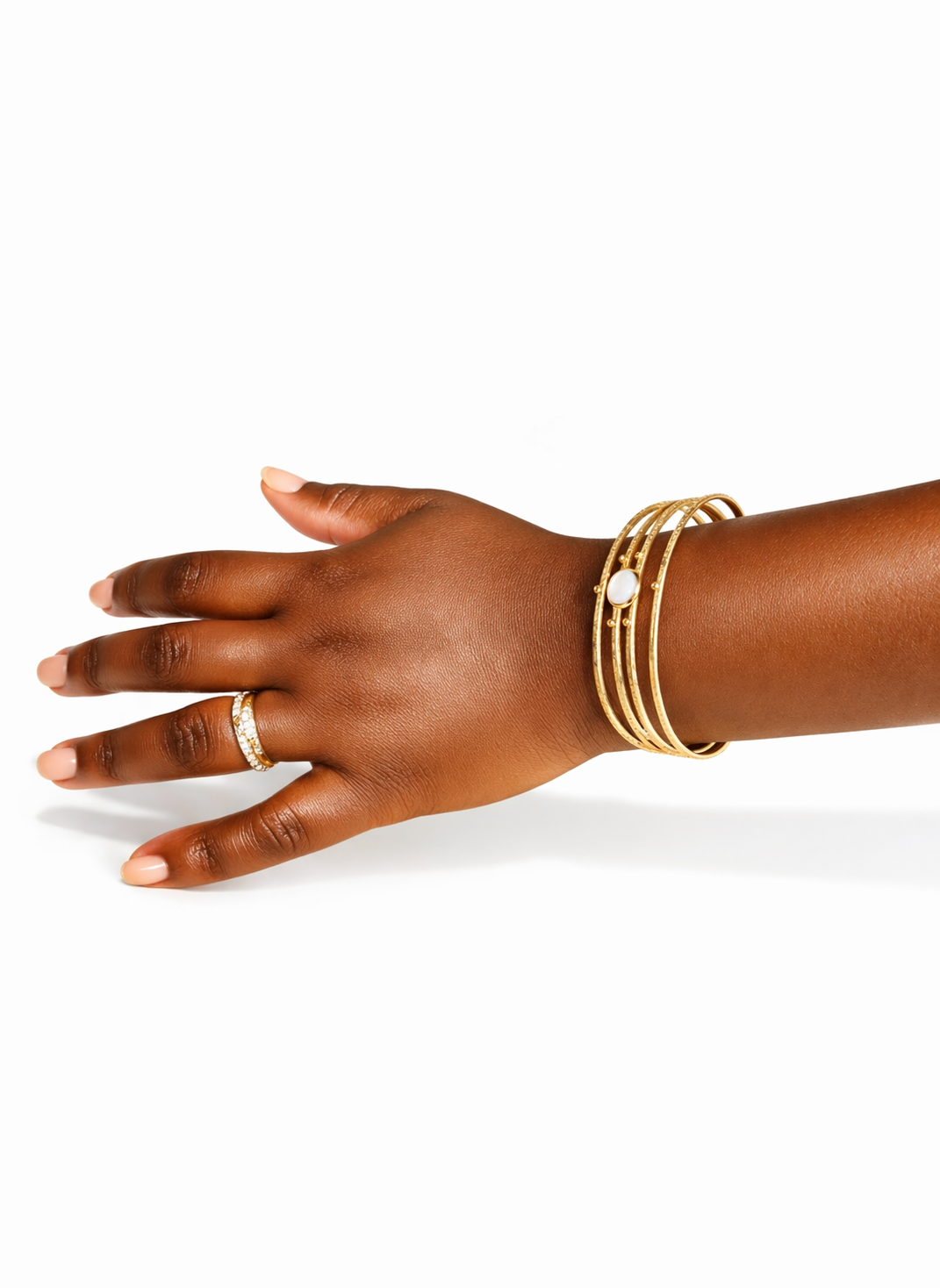 Luna Cuff – Adjustable gold-plated mother-of-pearl bracelet